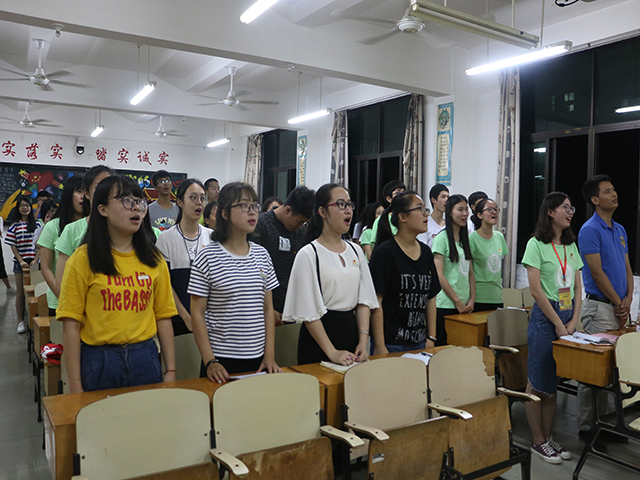 1495408992798982.jpg 康美-全体成员唱团歌.JPG