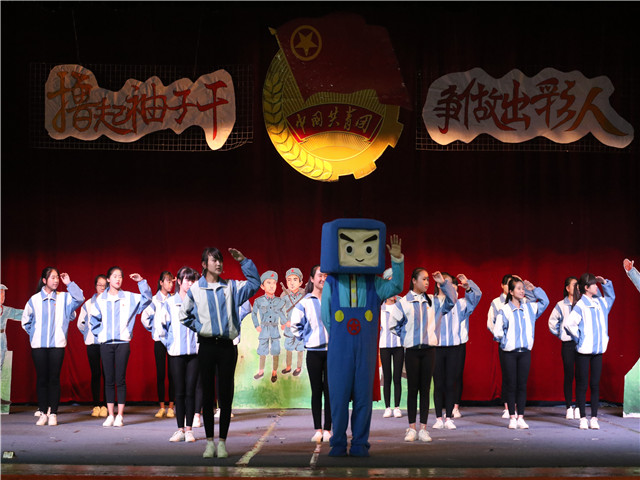 1493871706804232.jpg 康美-康美中学学生《明天会更好》.jpg