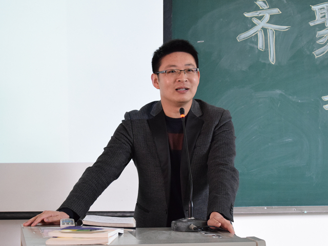 1488369297369153.jpg 美林-16英本辅导员曾荣根进行总结.jpg
