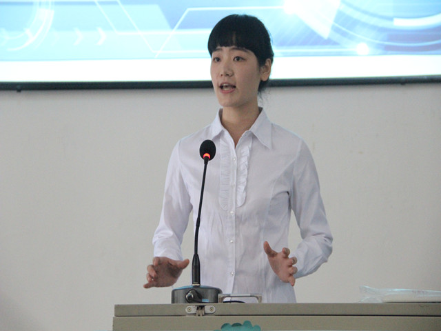 1462804961190394.jpg 美林-选手正在演讲.jpg