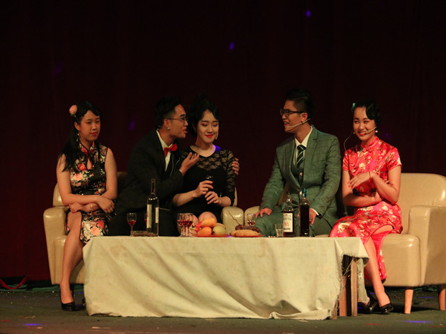 1493210675182817.jpg 康美-柯少爷与林少爷见面.jpg