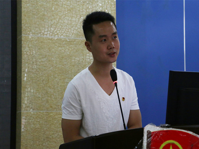 1497278096226517.jpg 康美-团委书记庄天怀老师致辞.jpg