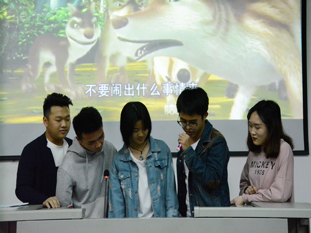 1490798531969232.jpg 美林-同学为电影配音.jpg