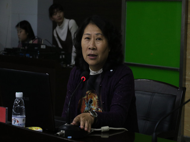 1492058394633673.jpg 康美-老师演讲.jpg