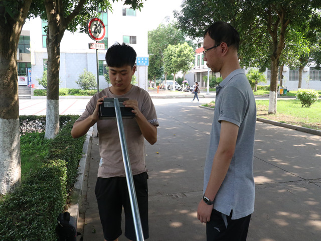 1494853948642902.jpg 康美-同学协作组装.jpg