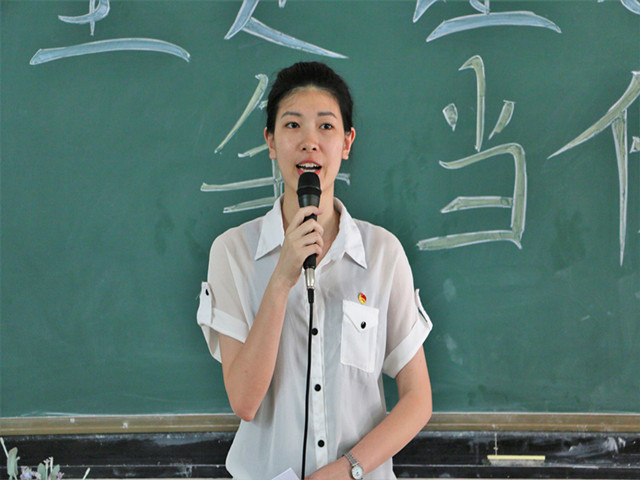 1495772805206890.jpg 康美-学生代表发言.jpg