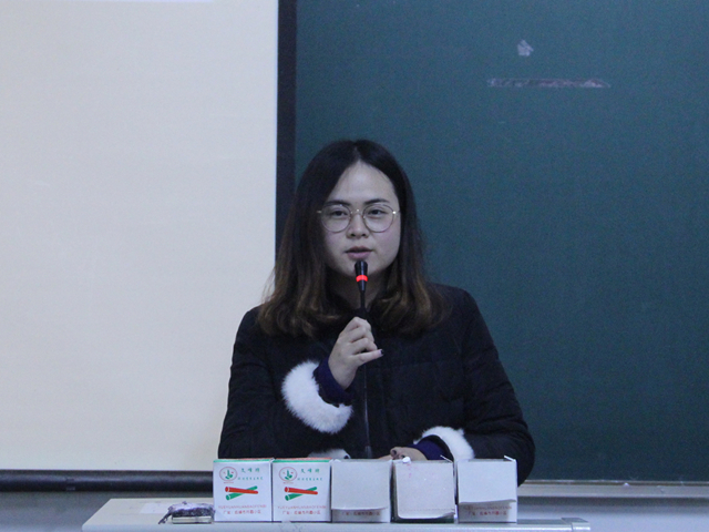 1489056757984264.jpg 美林-辅导员张倩茹老师总结讲话.jpg